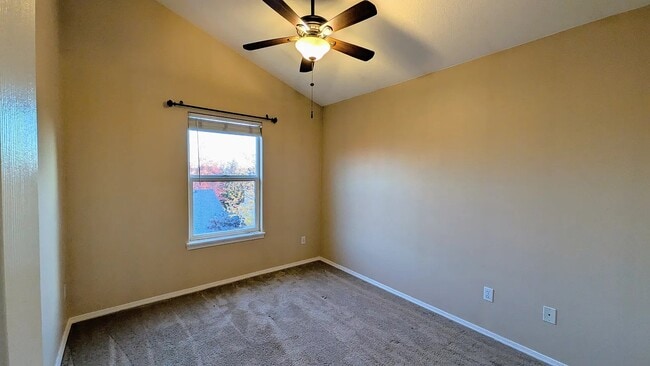 Building Photo - 16130 NW Fescue Ct