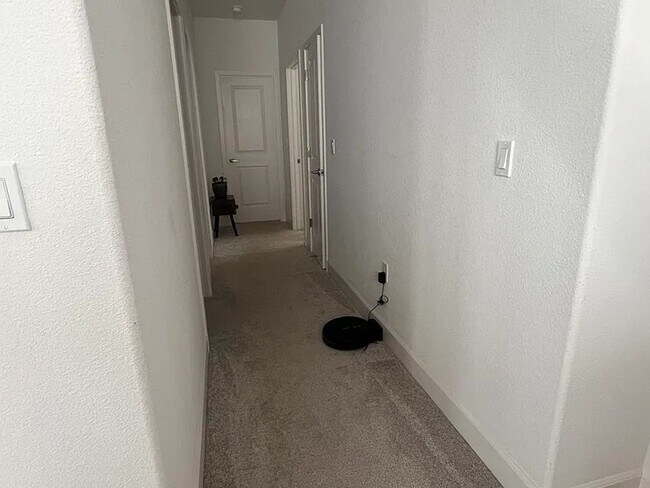 Building Photo - Beautiful Newer Pittsburg Home – 4 Bd, 3 B...