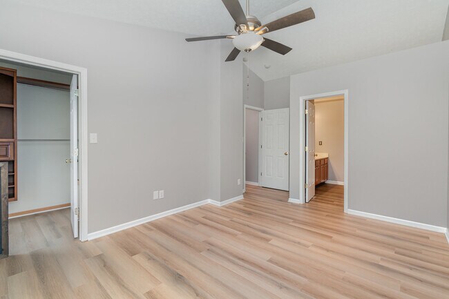 Building Photo - 10116 Winding River Way