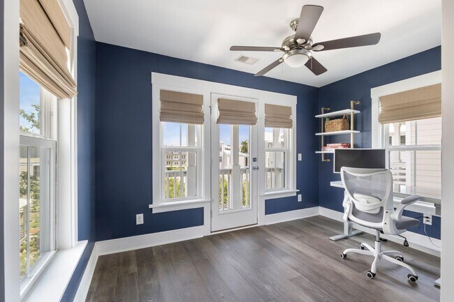 Building Photo - 970 Key Colony Ct