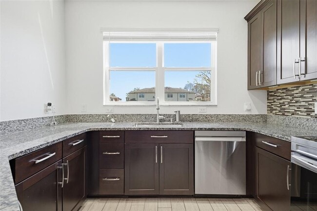 Building Photo - 11539 Crowned Sparrow Ln