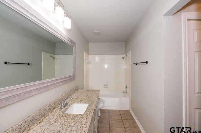 Building Photo - 5809 Hollytree-