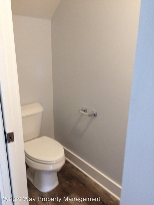 Building Photo - 1138 Kenton St