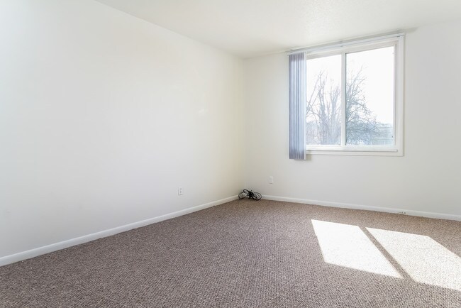 Building Photo - 1st Month Free!