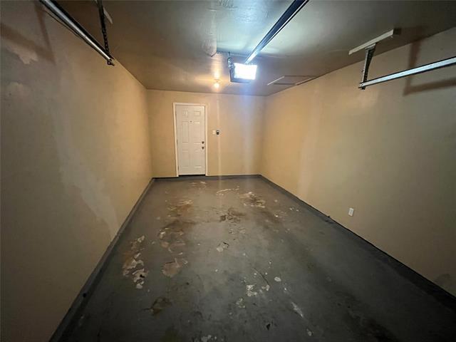 Building Photo - 2688 Hearthstone Dr