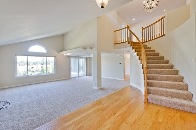 Building Photo - Elegant home with top Fremont Schools