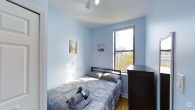 Building Photo - 3 bedroom in ASTORIA NY 11106