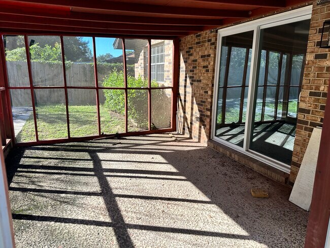 Building Photo - 7615 Long Meadow Ln