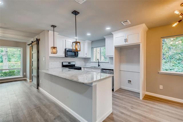 Building Photo - 3829 Treeline Dr