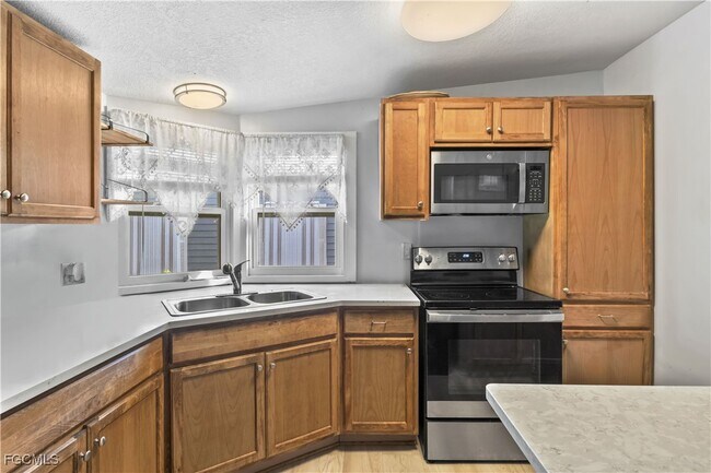 Building Photo - 7150 Cobiac Dr