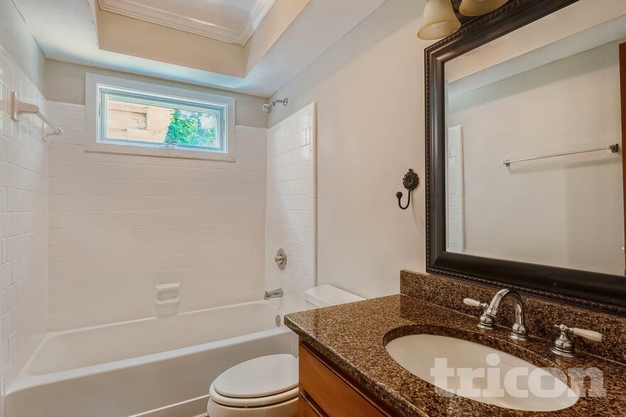 Building Photo - 105 Jennings Yard