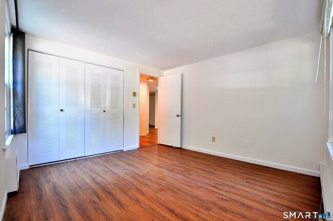 Building Photo - 45 River Colony
