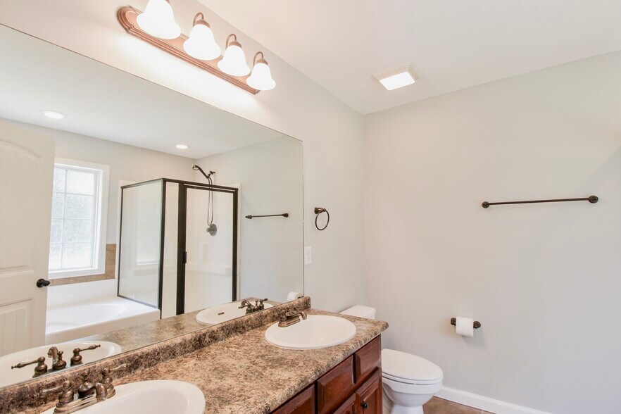 Building Photo - 60 Palmetto Pines Cir