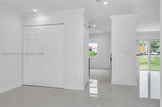 Building Photo - 10667 NW 45th St