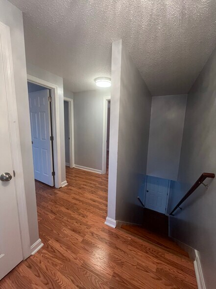 Building Photo - 775 Chicopee St