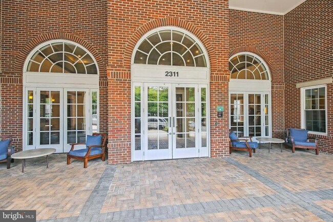 Building Photo - 2465 Army Navy Dr