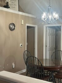 Building Photo - 407 Elmhurst Ave