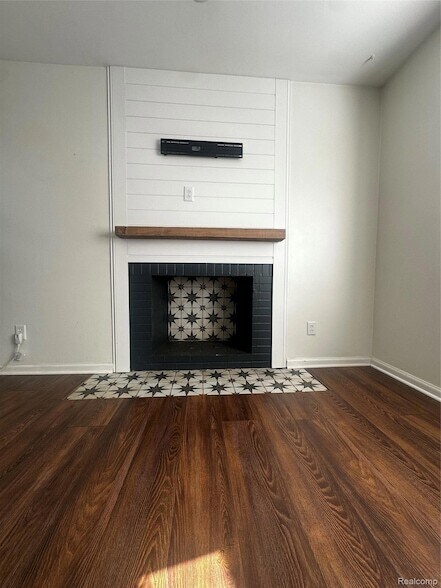 Building Photo - 4614 Olivia Ave
