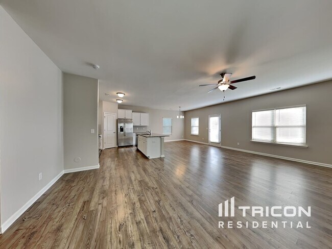 Building Photo - 1717 Marita Dr