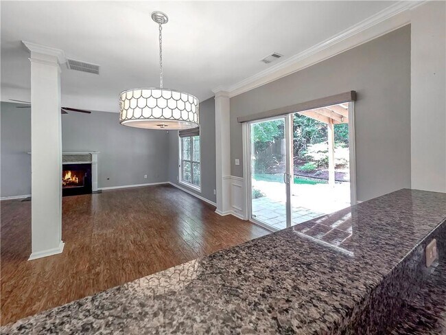 Building Photo - 401 Kensington Parc Dr