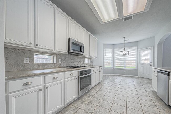 Building Photo - 9519 Stone Terrace Ct