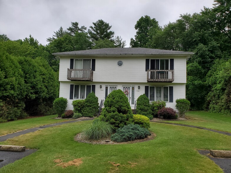 Primary Photo - 792 Moore St