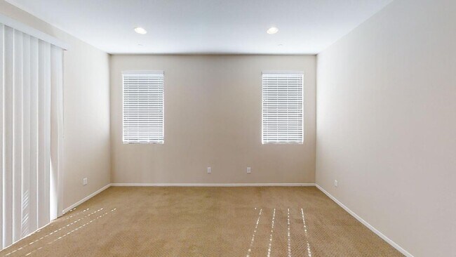 Building Photo - Singleton Heights 4 bedroom 3 1/2 bath Home