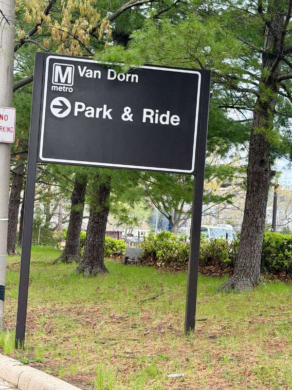 Building Photo - 978 Harrison Cir