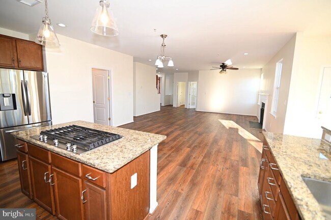 Building Photo - 7001 Chaptico Ct