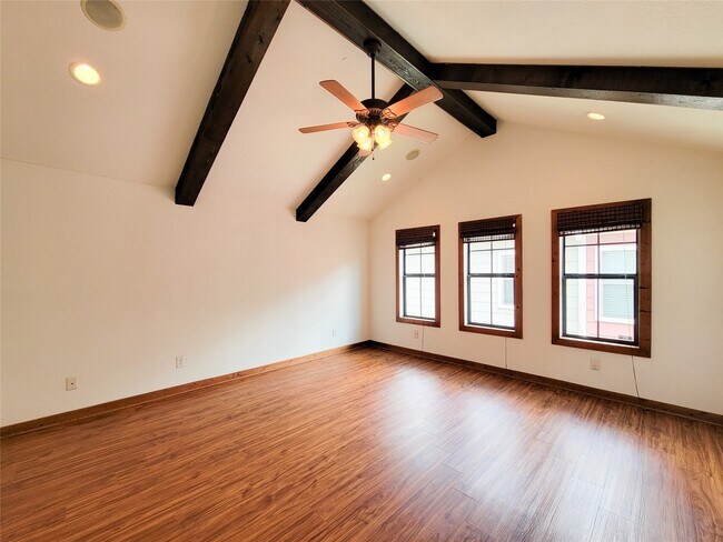 Building Photo - 1801 W 24th St