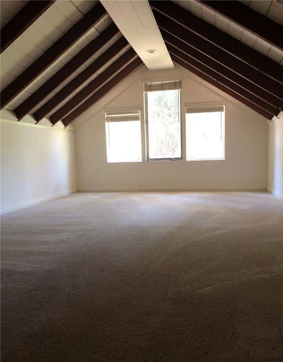 Building Photo - 976 Berne Dr