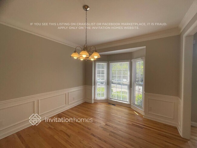 Building Photo - 2896 Hilton Cir