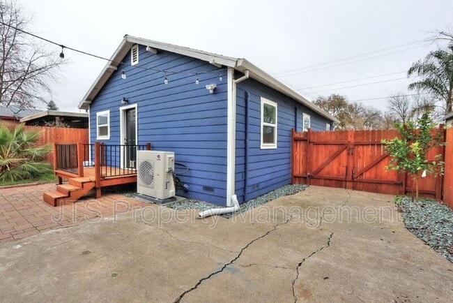 Building Photo - 3808 38th St