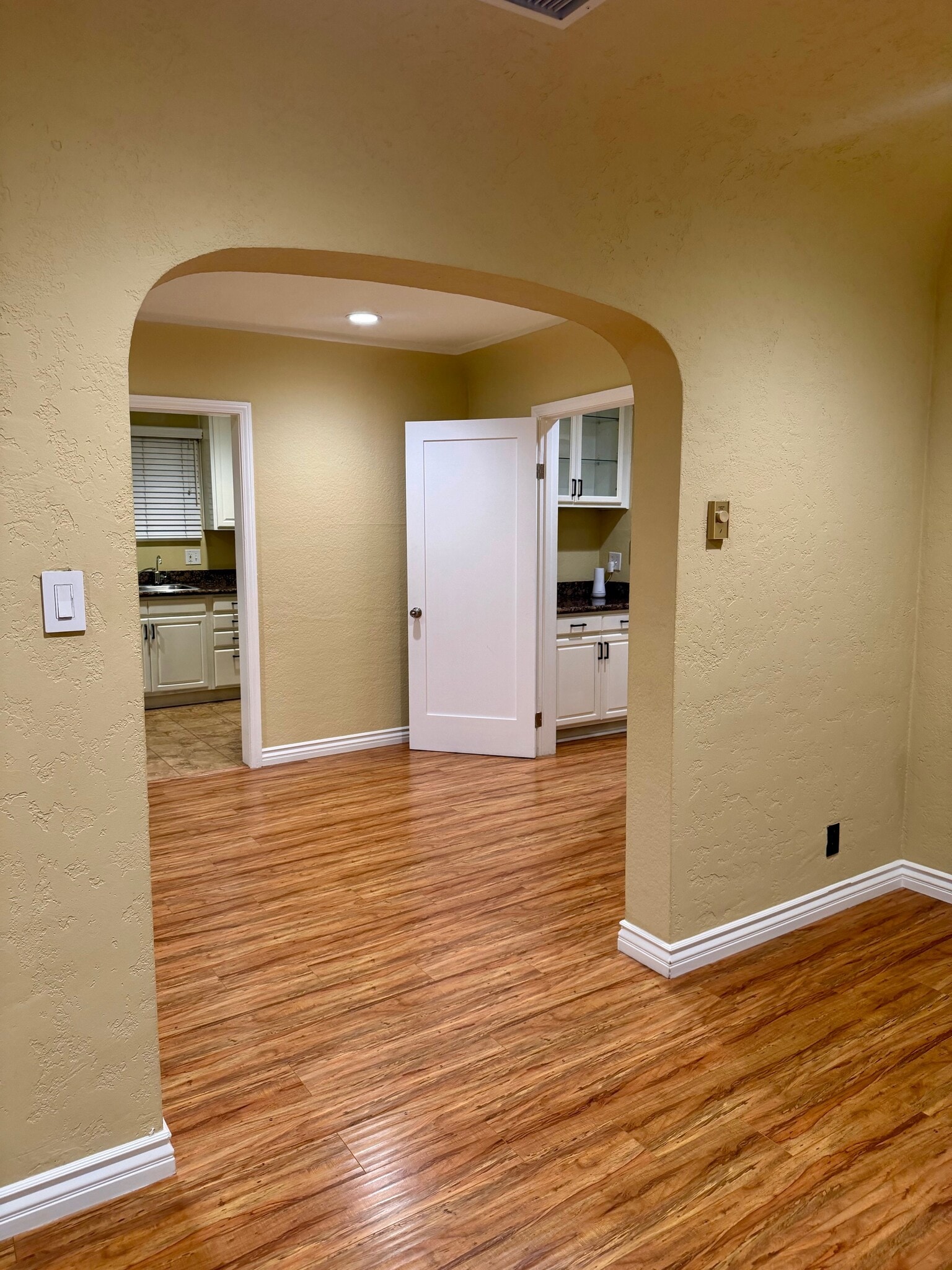 Building Photo - 1228 S Highland Ave