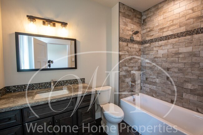 Building Photo - Garrison Duplex