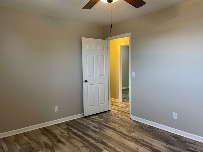 Primary Photo - Newly Renovated Home in South Nash!