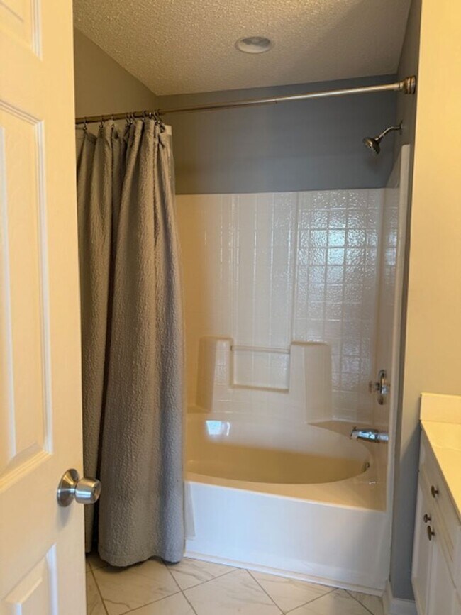 Building Photo - 59 Portrait Ln