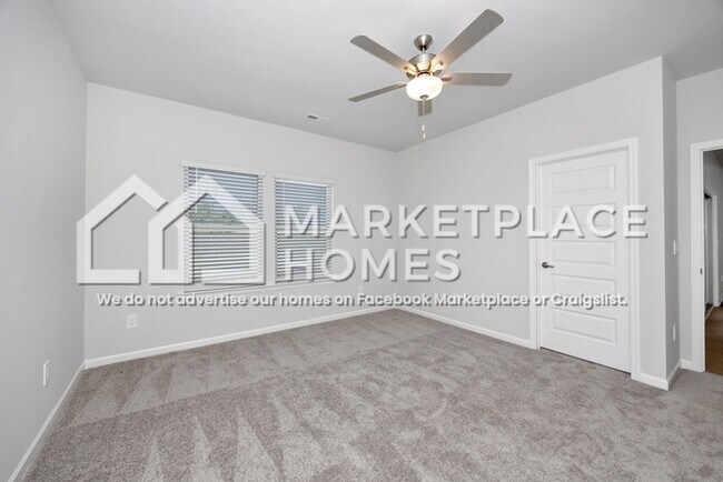 Building Photo - 14773 Mountain Strm Dr