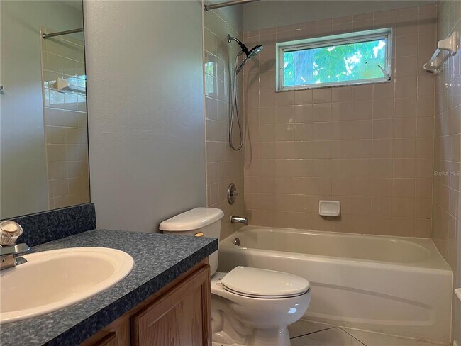 Building Photo - 10782 Plantation Bay Dr