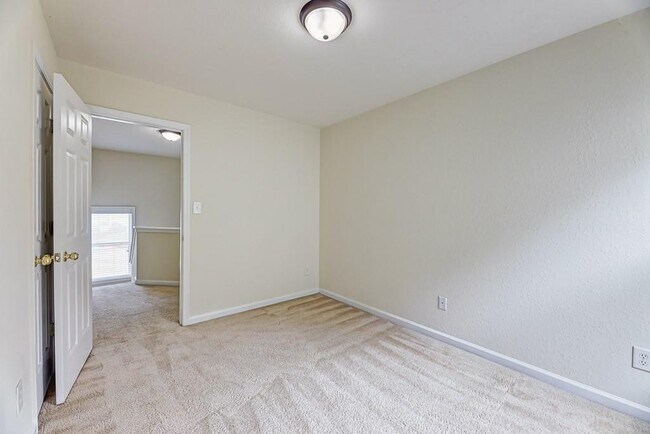 Building Photo - 1356 Upshur Pl NE