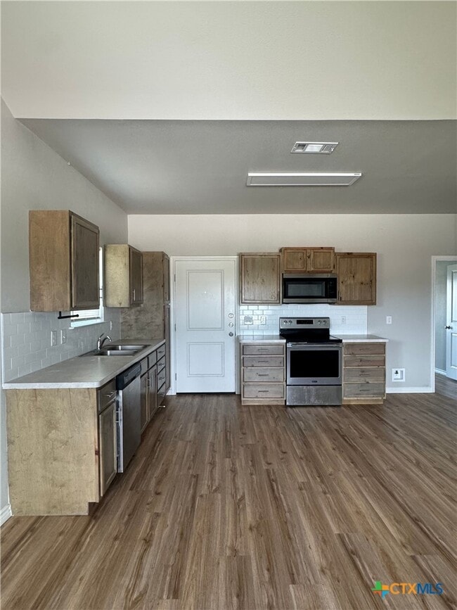 Building Photo - 1180 FM 2623