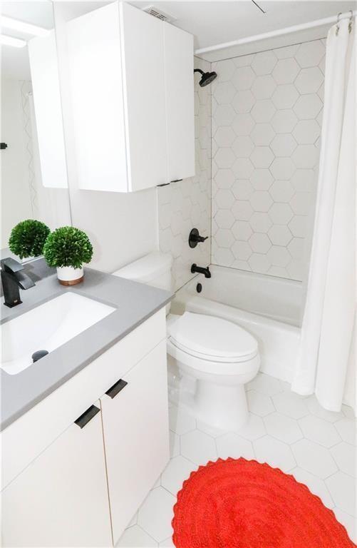 Building Photo - 400 E 30th St