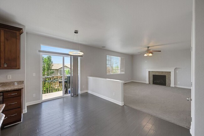 Building Photo - Spacious 5BR House in south-East Aurora