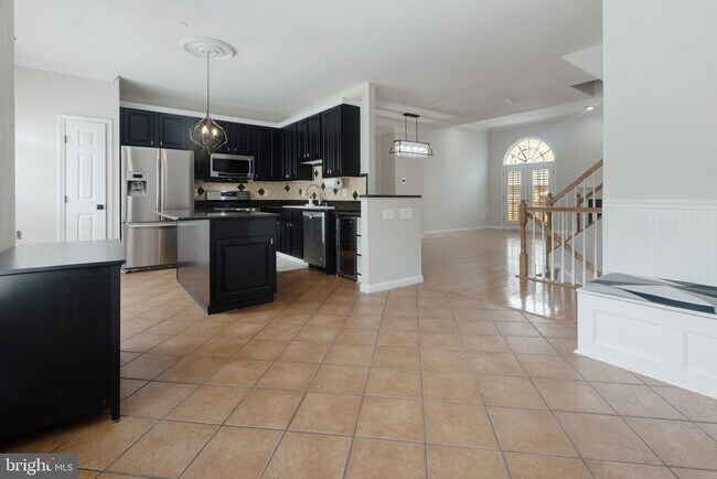 Building Photo - 434 Clayton Ln