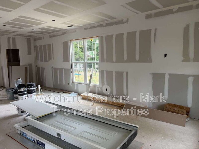 Building Photo - 1203 Fern St