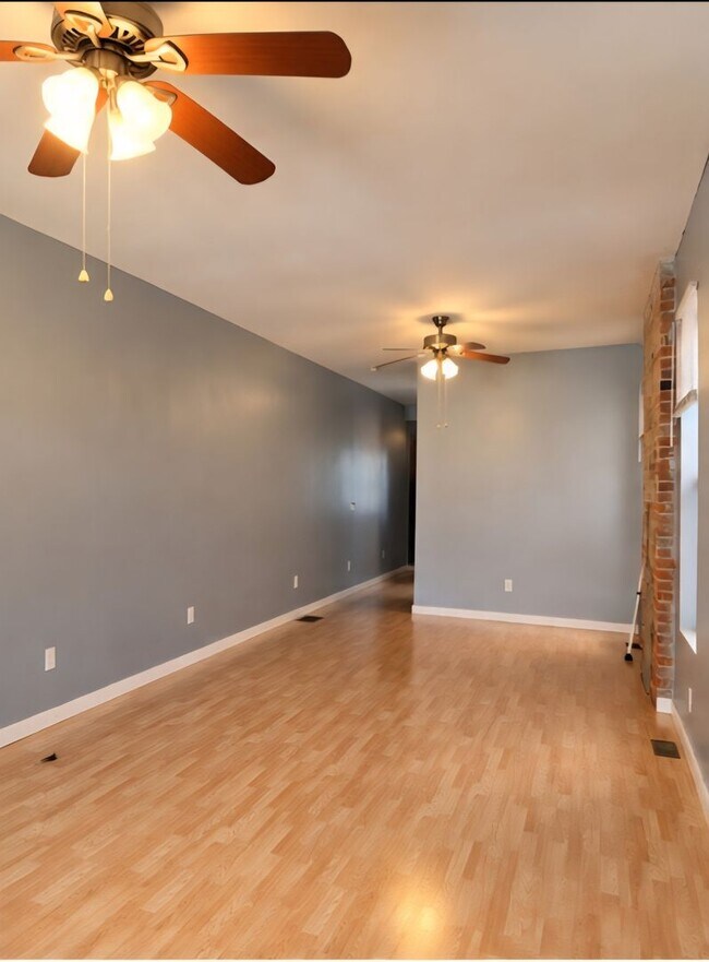 Building Photo - 285 S Champion Ave