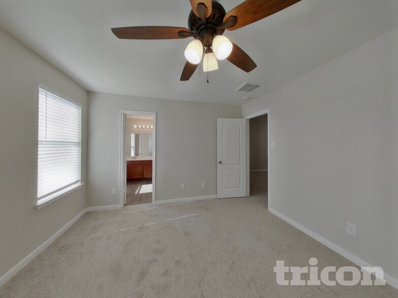 Building Photo - 7914 Moss Springs Ct