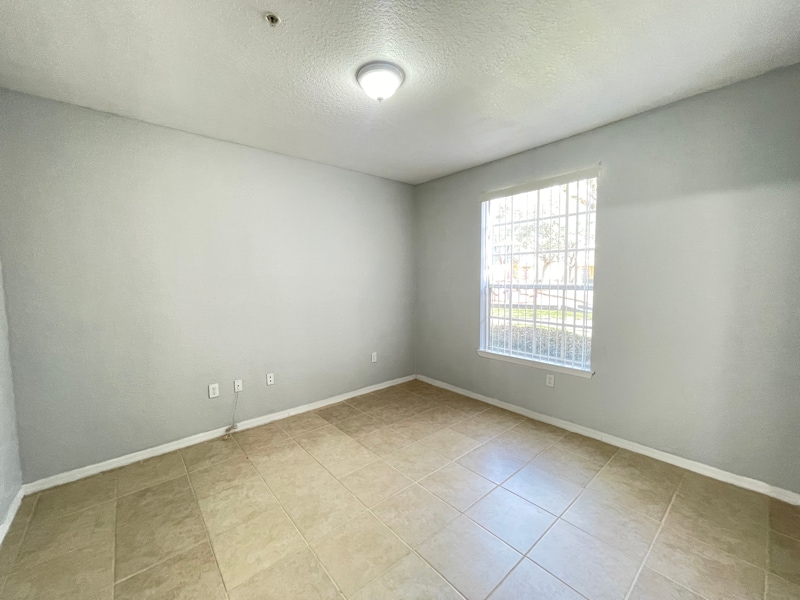 Building Photo - 860 Grand Regency Pointe
