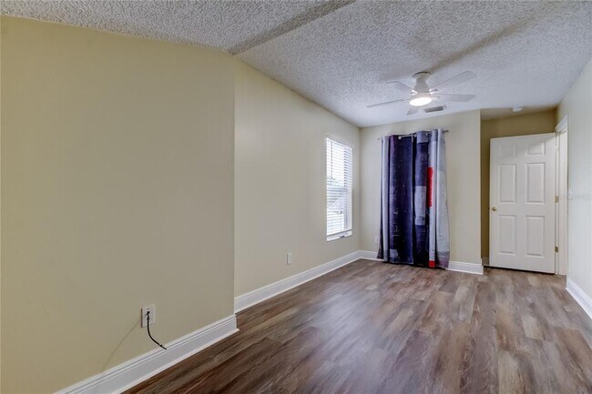 Building Photo - 6101 Lanshire Dr