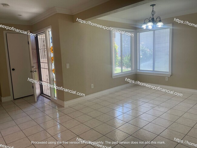 Building Photo - Nice House For Rent